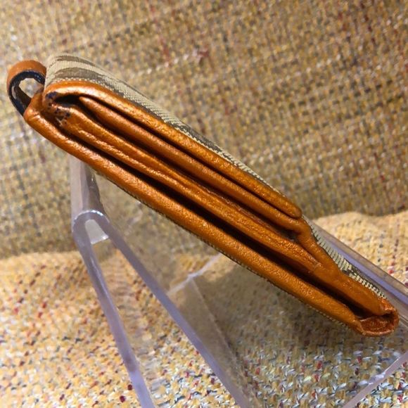 GUCCI GG Monogram Canvas Burned Orange Leather Trifold Wallet Monogrammed Clasp - Picture 8 of 17